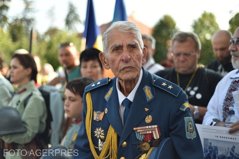 エクスクルーシブ。裏切りで告発されたラドゥ・セオドル将軍は、カリン・ジョージクとロシアとの関係について語っています。 「NATOは洗礼を受けていますか？」