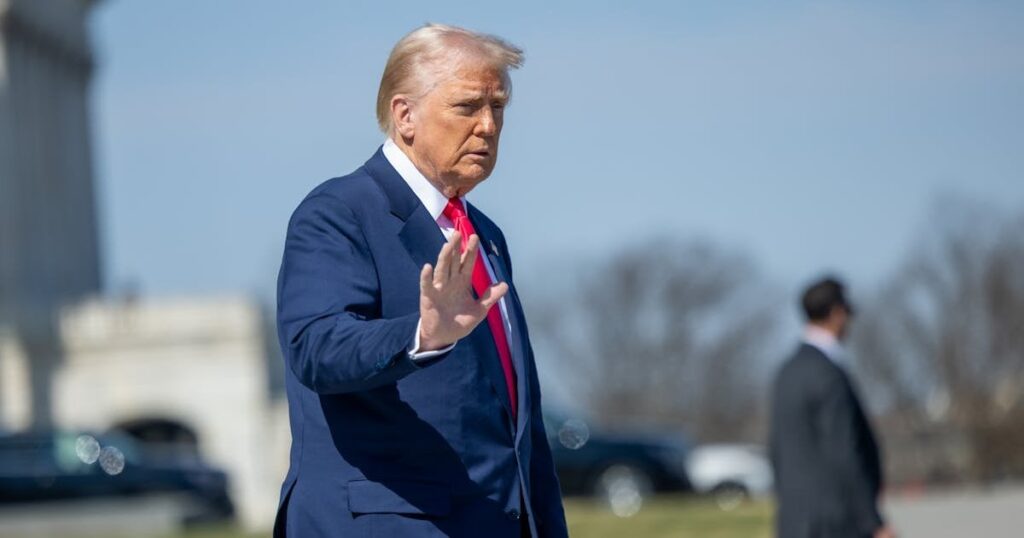 ウォールストリートジャーナルが彼の経済政策を破った後、トランプはそれを失います