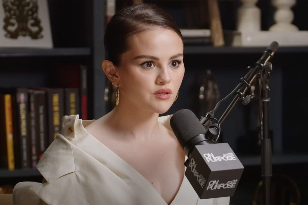 セレナ・ゴメスは、彼女の体重についてのコメントは彼女を「少し苦い」ものにすると言います：「誰も男性とこの種のことを気にしない」