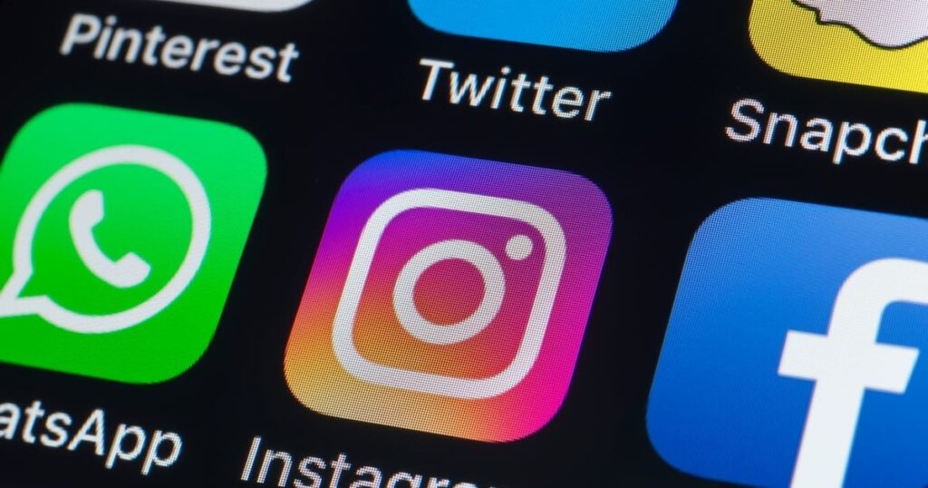 学生の宿泊施設で女性を標的にするために作成された200人の若い男性のWhatsAppグループ、Dáilは聞きます