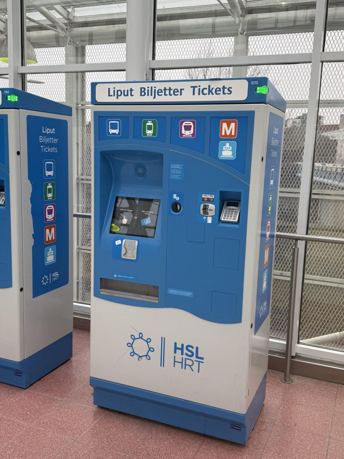 公共交通機関