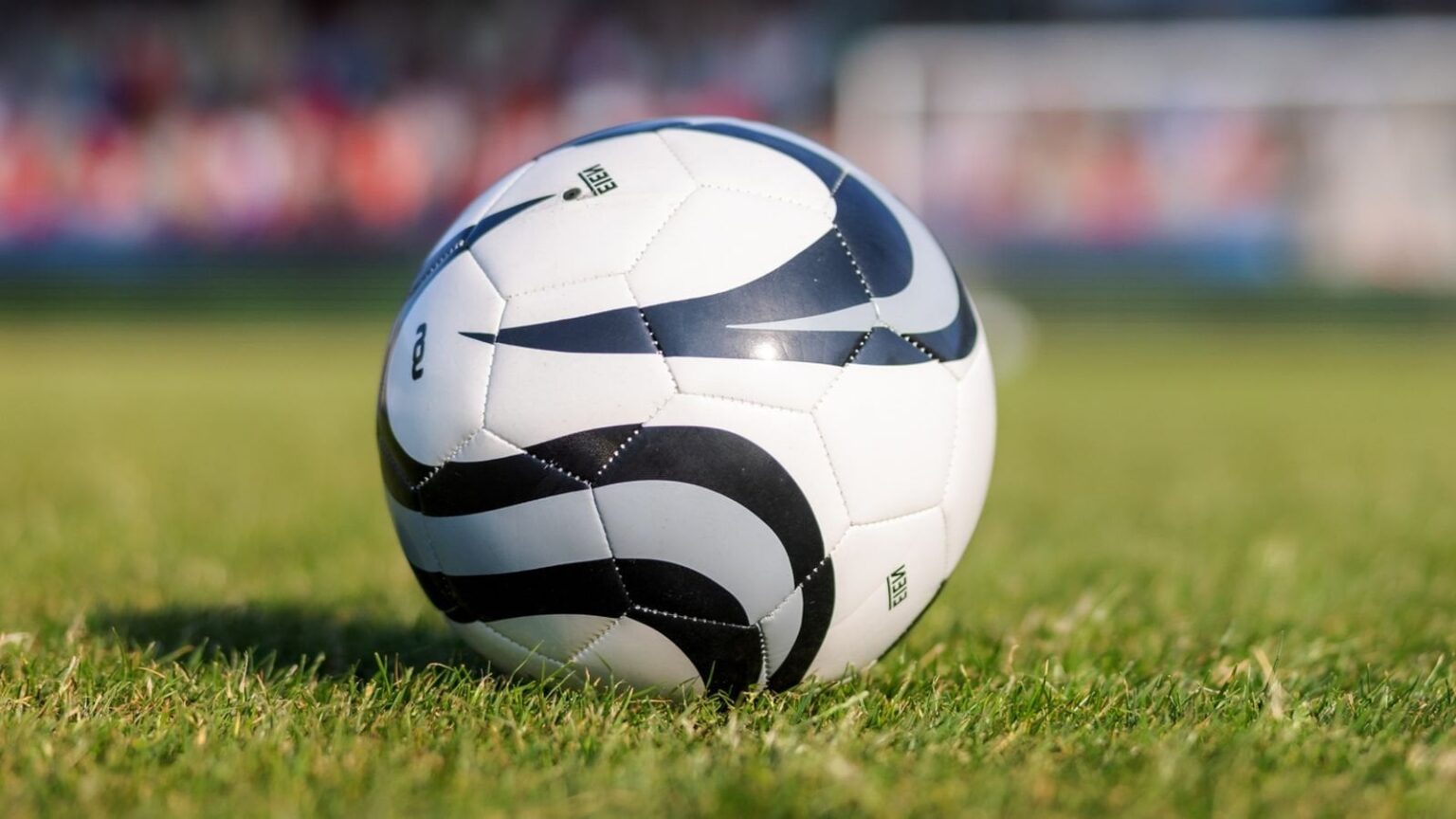 スコットランドのFAトランスジェンダーの女性が女子サッカーで遊ぶことを禁止する