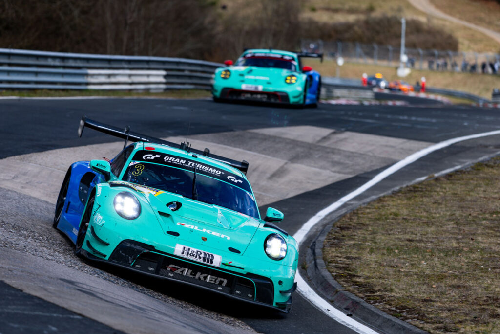 ファルケン ドイツNLS4時間レースの4クラスで優勝を飾る | オートプルーブ - Auto Prove