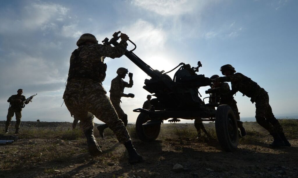 ウクライナで戦えば340万円､モスクワ市が過去最高の一時金で兵士募集 - Bloomberg