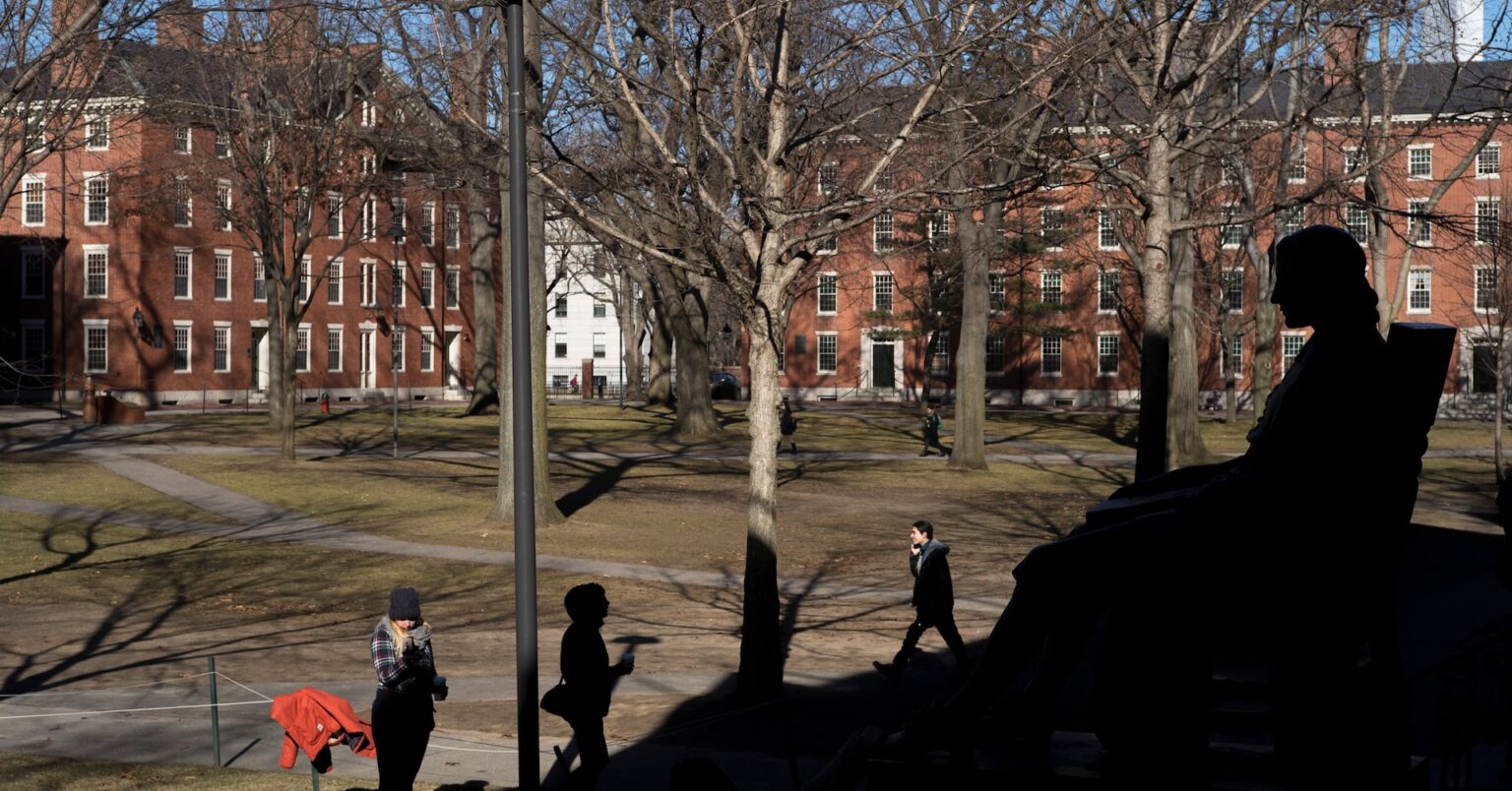 トランプ米政権、ハーバード大への助成・契約90億ドルを見直し | ロイター トランプ米政権、ハーバード大への助成・契約90億ドルを見直し | ロイター