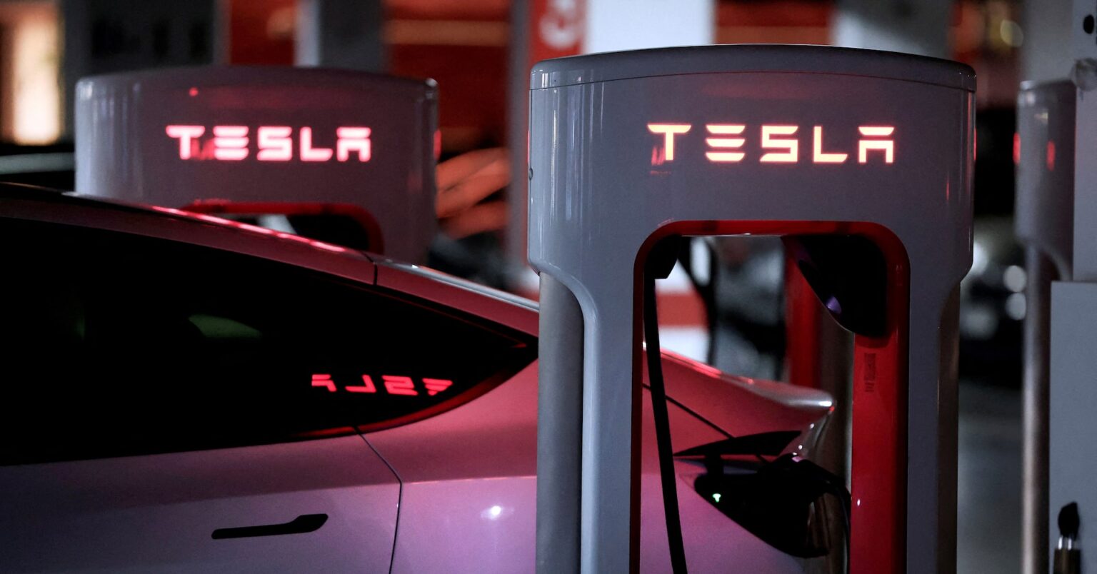 テスラの仏・スウェーデン販売、第1四半期は4年ぶり低水準 | ロイター テスラの仏・スウェーデン販売、第1四半期は4年ぶり低水準 | ロイター