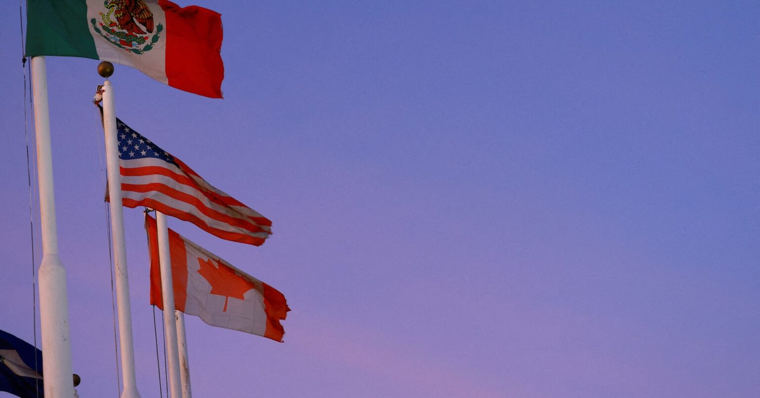 トランプ氏、関税巡り加・メキシコと妥協案まとめる見通し＝商務長官 | ロイター