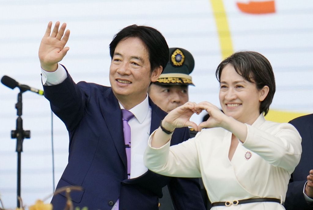 「越えてはならないレッドライン」中国総領事が台湾総統就任式に出席の国会議員に送った猛烈抗議書簡 戦狼外交官の過激発信の背後にチラつく習近平氏一強・恐怖政治の影(1/4) | JBpress (ジェイビープレス)