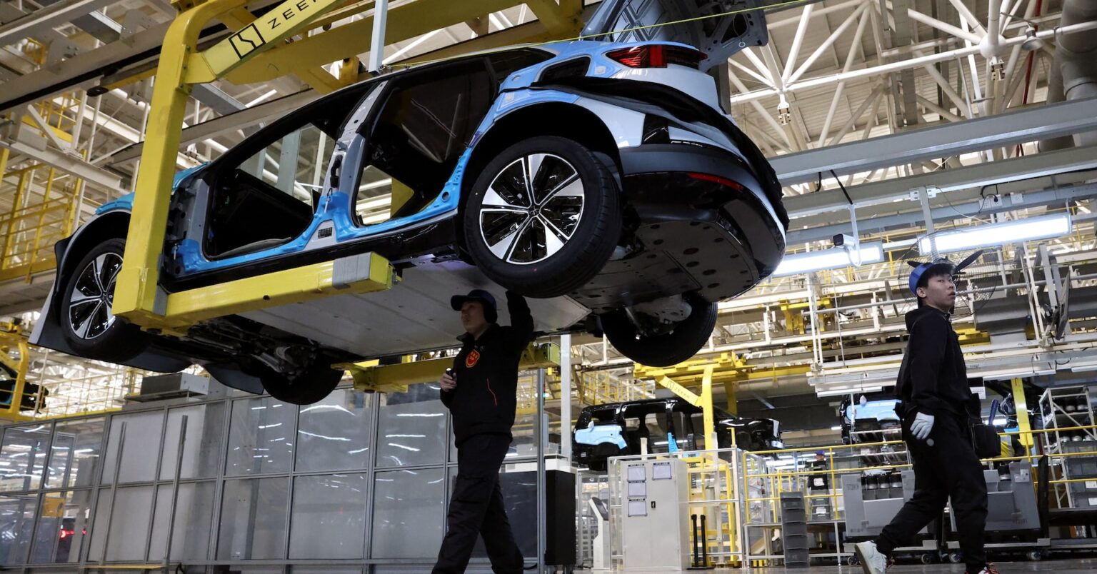 財新・中国製造業ＰＭＩ、3月は4カ月ぶり高水準　輸出好調 | ロイター