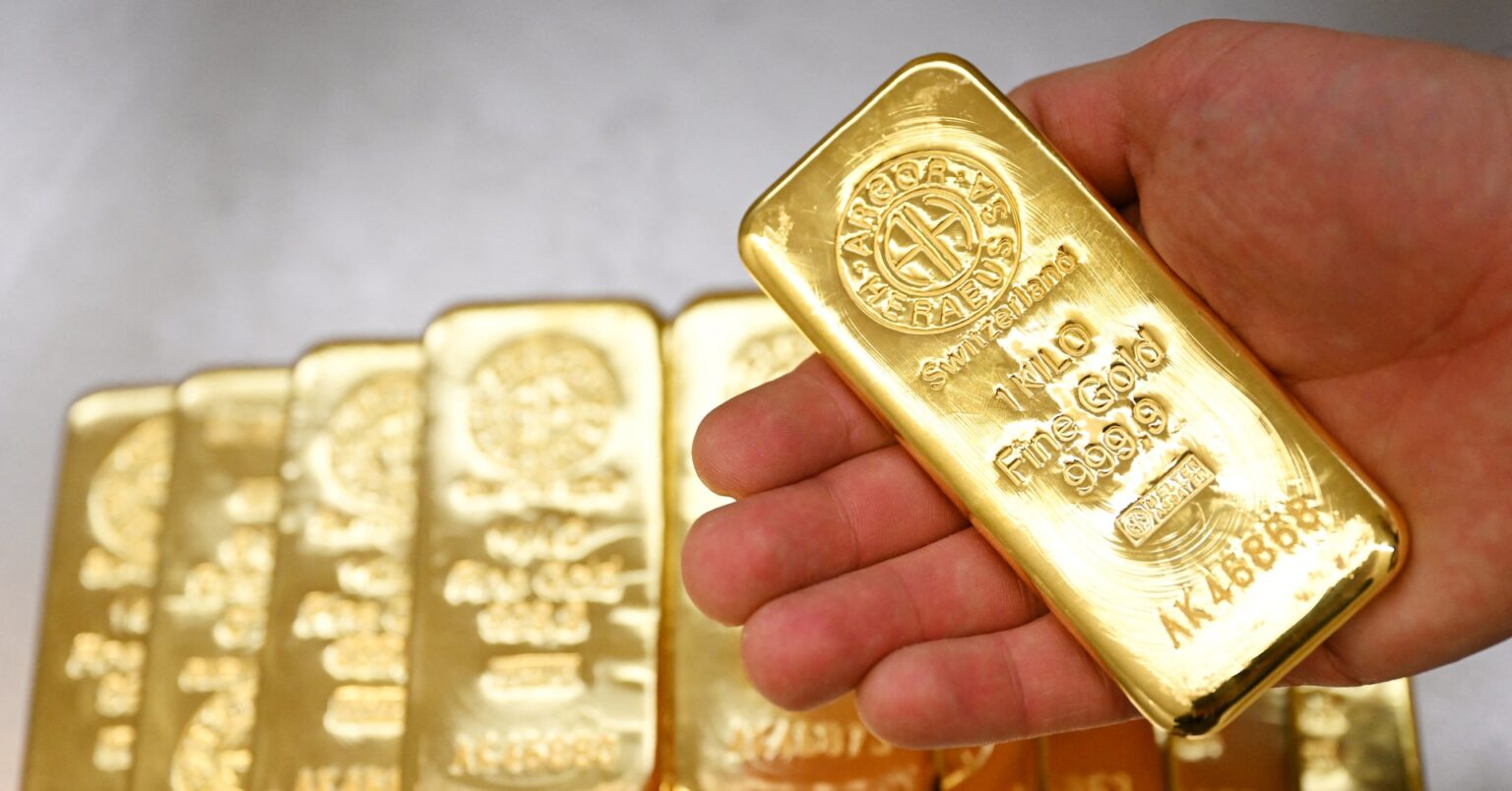 金スポット価格が再び過去最高値、トランプ関税懸念で安全資産に資金流入 | ロイター