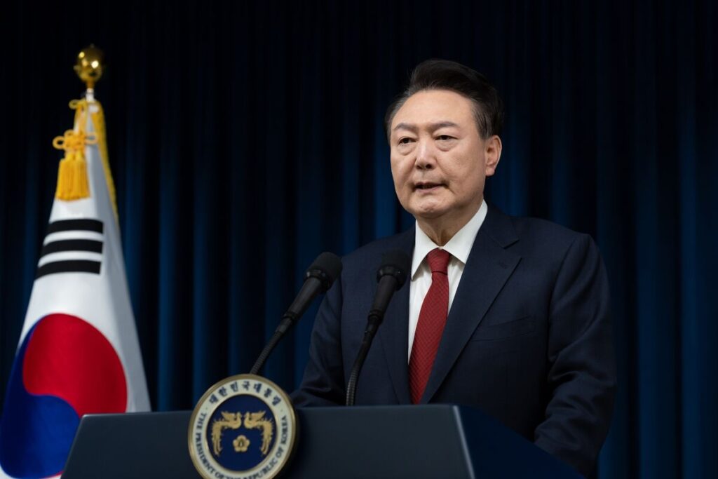 韓国史上初の現職大統領逮捕、その理由と今後の展開－QuickTake - Bloomberg