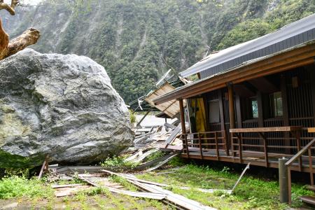 台湾地震１年、傷痕癒えぬ景勝地 台風も影響、復旧のめど立たず | 全国のニュース | 福井新聞ONLINE