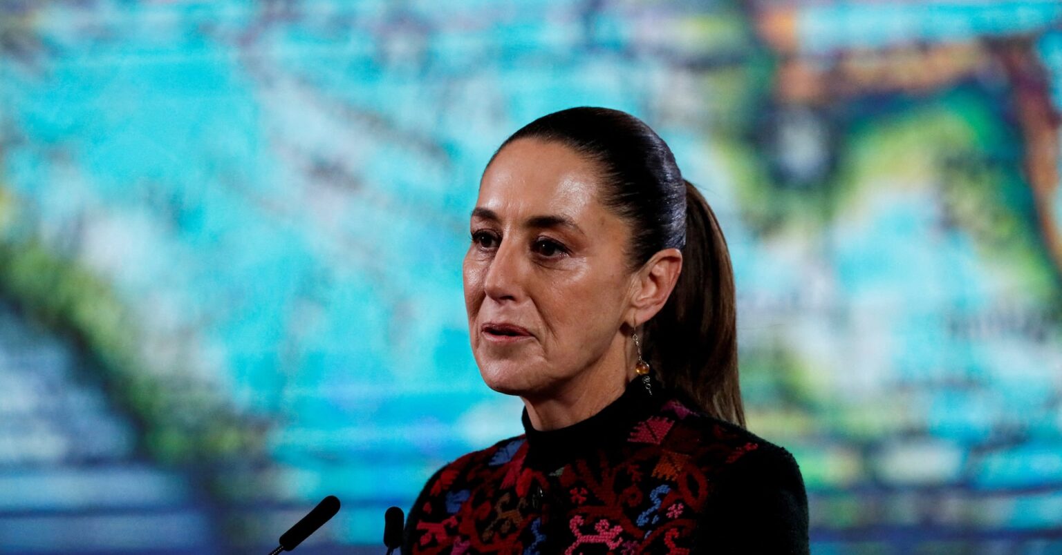 アングル：メキシコ大統領の「対トランプ」戦略が高評価　関税回避に期待 | ロイター