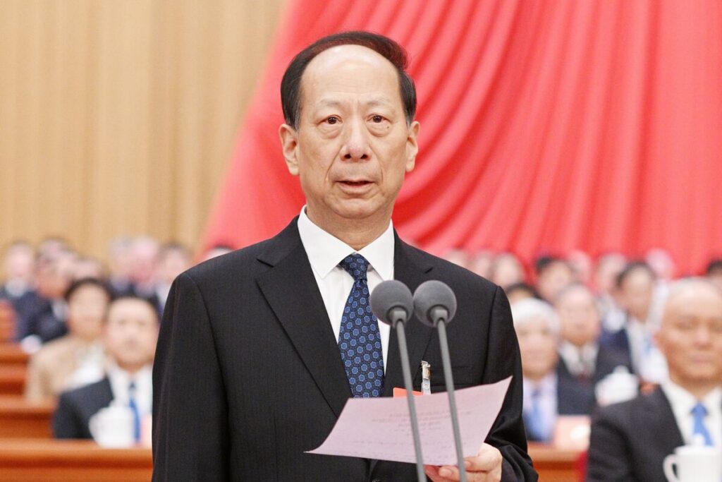 中国共産党が異例の人事－政治局員２人の役職を突然入れ替え - Bloomberg