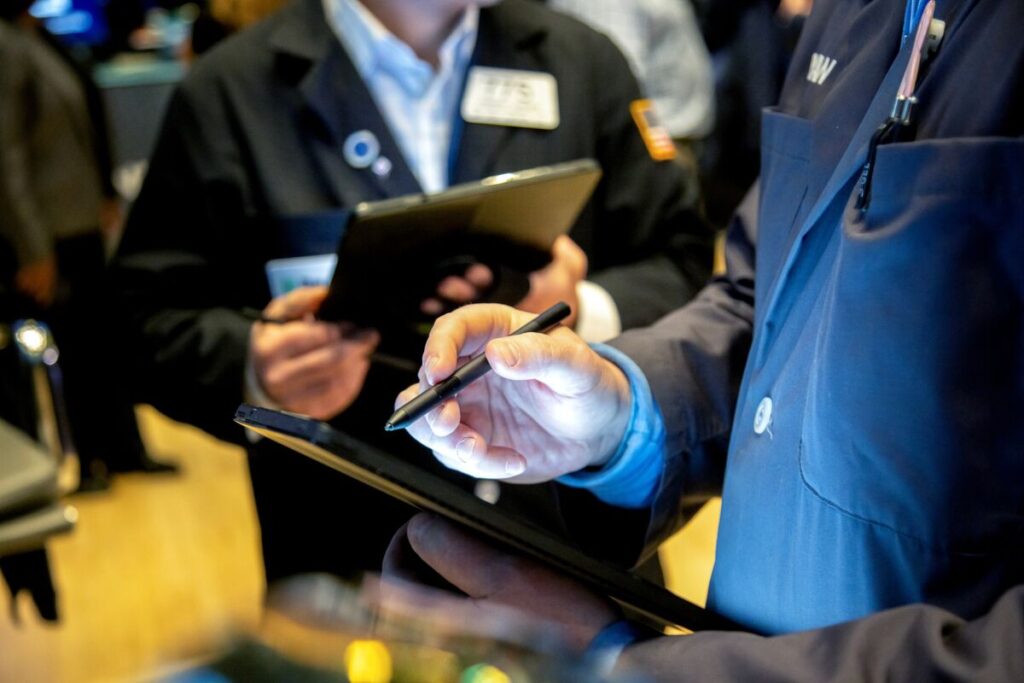 ショートカバーが原因、最近の米株反発－長続きしないとの見方優勢 - Bloomberg