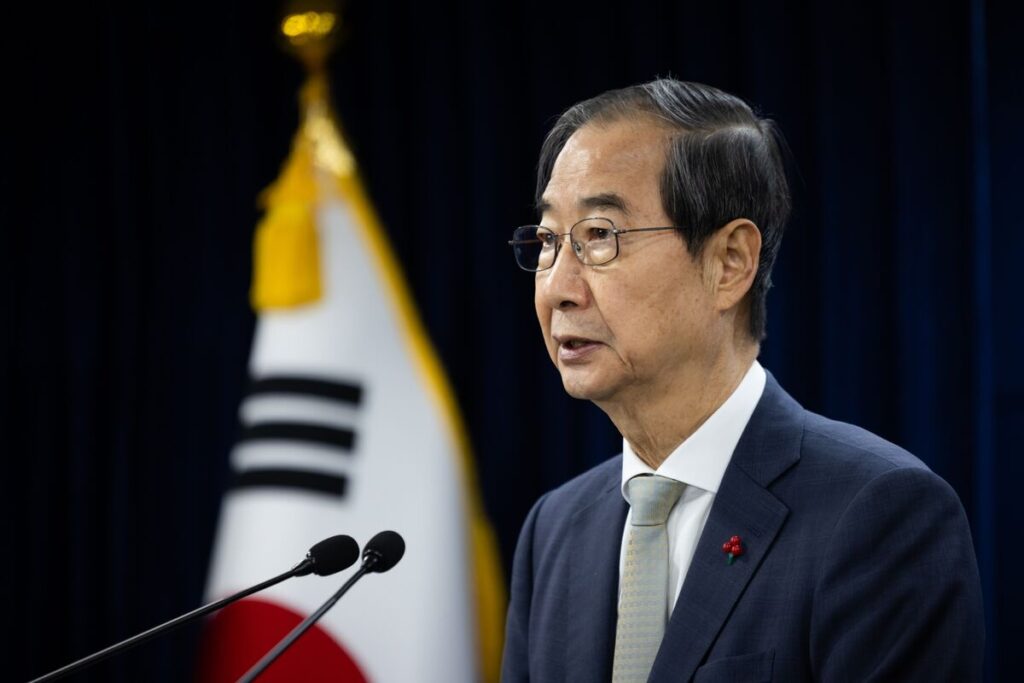 韓国最大野党、韓首相の弾劾案発議を先送り－26日まで待つと聯合 - Bloomberg