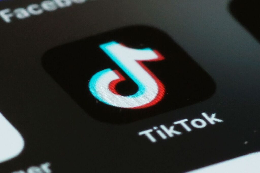 TikTok、利用者データ中国に送信の疑いで５億ユーロ制裁金へ－関係者 - Bloomberg