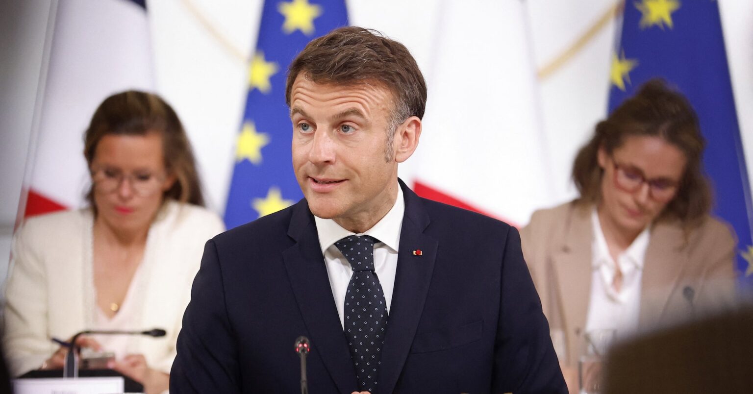 米関税「根拠ない」、欧州企業は対米投資中止を＝仏大統領 | ロイター