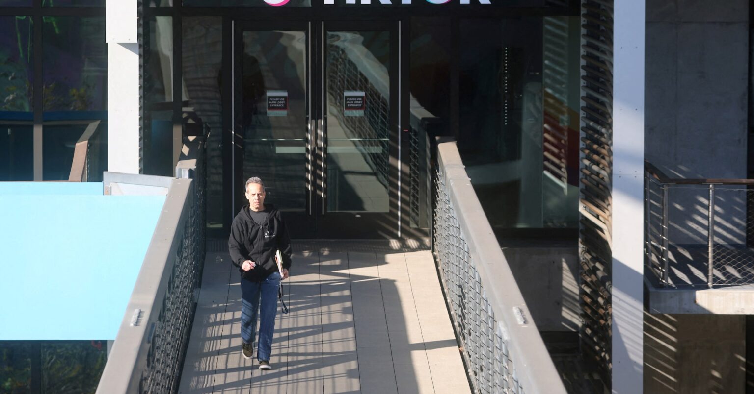 トランプ氏、対中関税軽減も　ＴｉｋＴｏｋ売却承認なら | ロイター