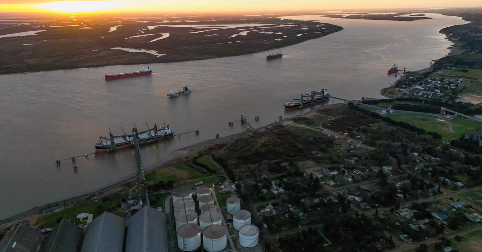 アルゼンチン、エムポックス感染疑い発生の穀物船を隔離 | ロイター