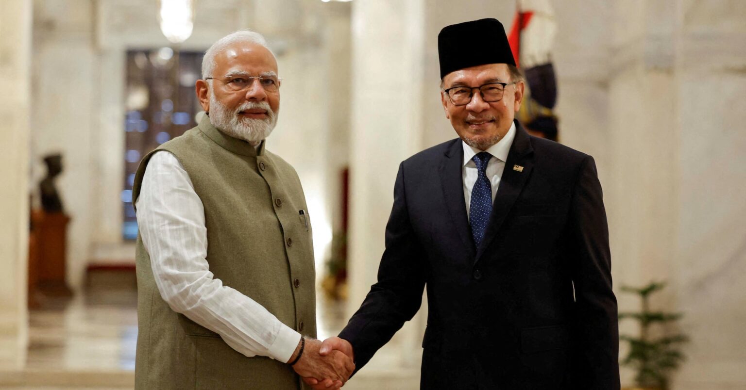 インドとマレーシア、貿易関係など強化へ　両首相が共同会見 | ロイター