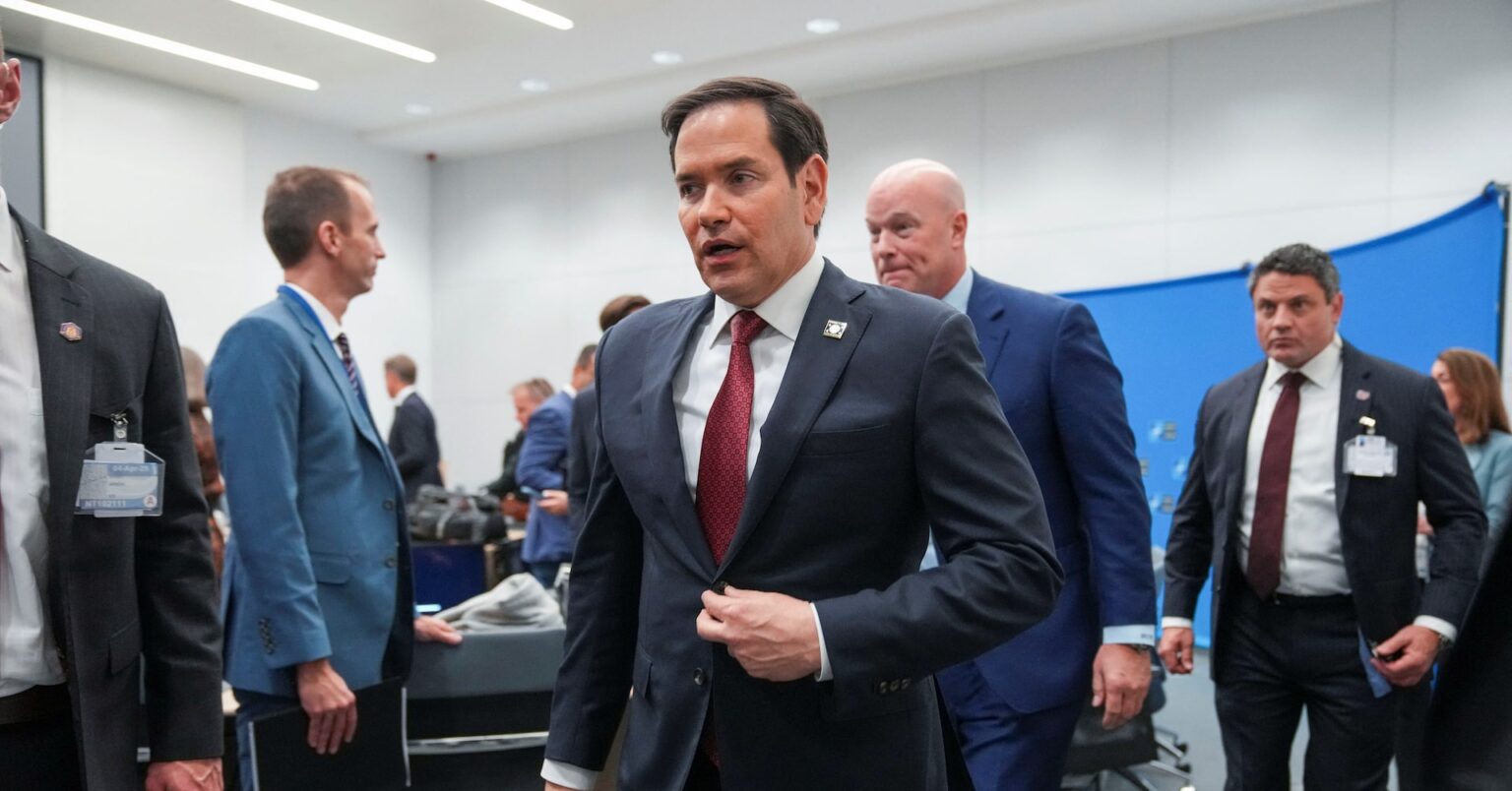 世界の人道援助、米はもはや大半負担せずと国務長官　「不公平」 | ロイター