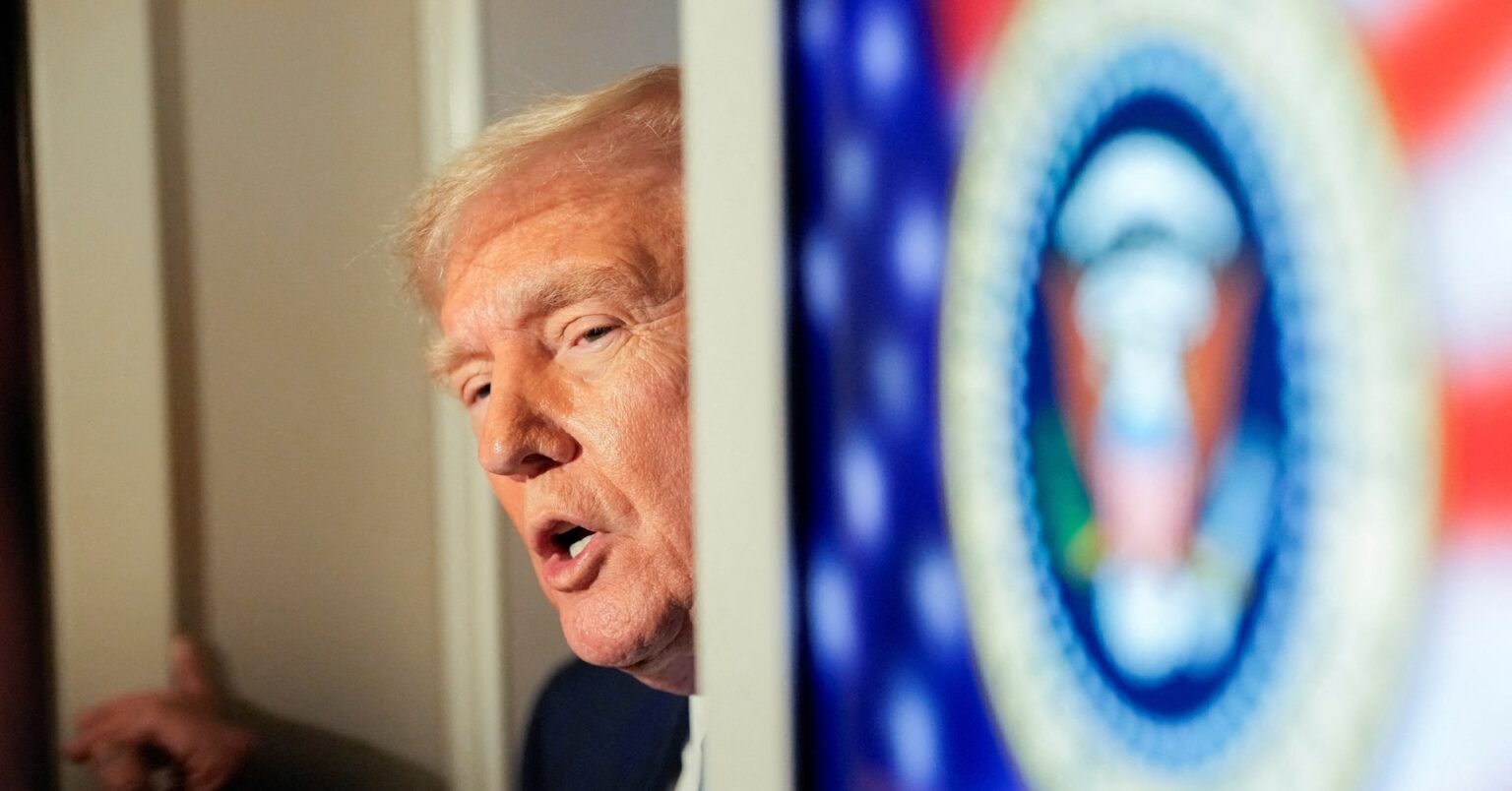 トランプ氏が対中追加関税警告、ＥＵは報復措置提案　市場の動揺続く | ロイター