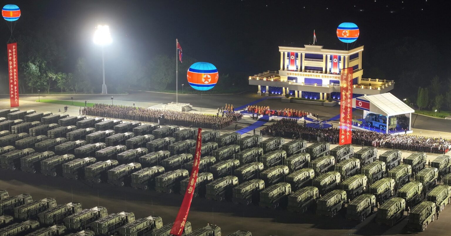 北朝鮮のミサイル発射装置、ソウルの南が射程内か＝聯合ニュース | ロイター