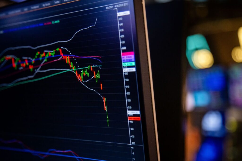 【コラム】米経済、スタグフレーションで済めば幸運－ダドリー - Bloomberg