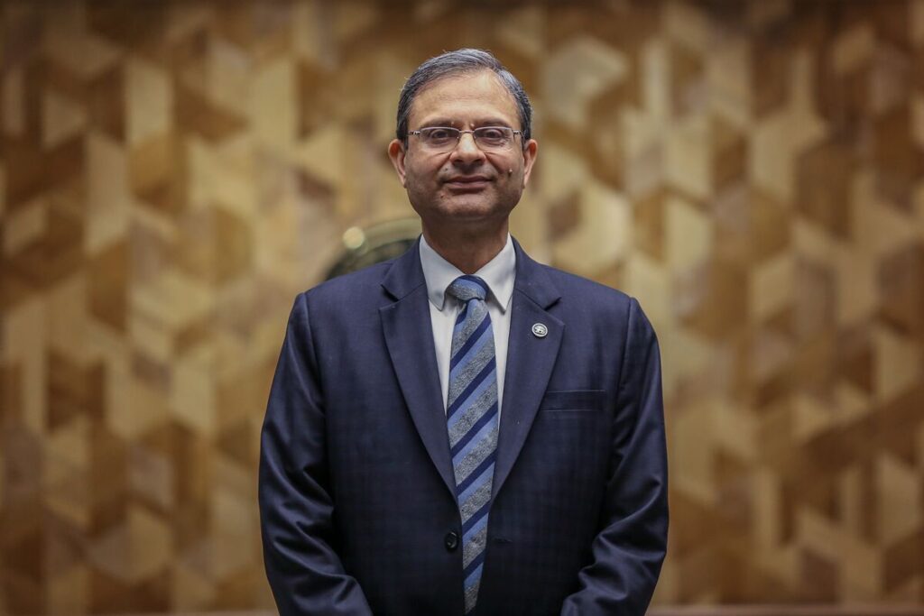 インド中銀、２会合連続の利下げ－政策スタンス変更で追加緩和も - Bloomberg