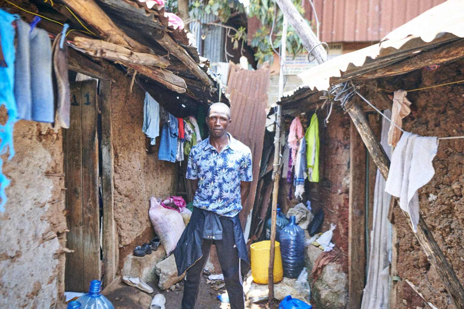 ケニア・キベラスラムの若者たちが見せる創造の日常！Shift80、京都で写真展開催！ - Africa Quest.com