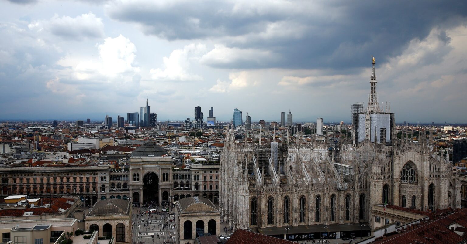 フィッチ、イタリアの格付け見通し引き上げ　財政改善を評価 | ロイター