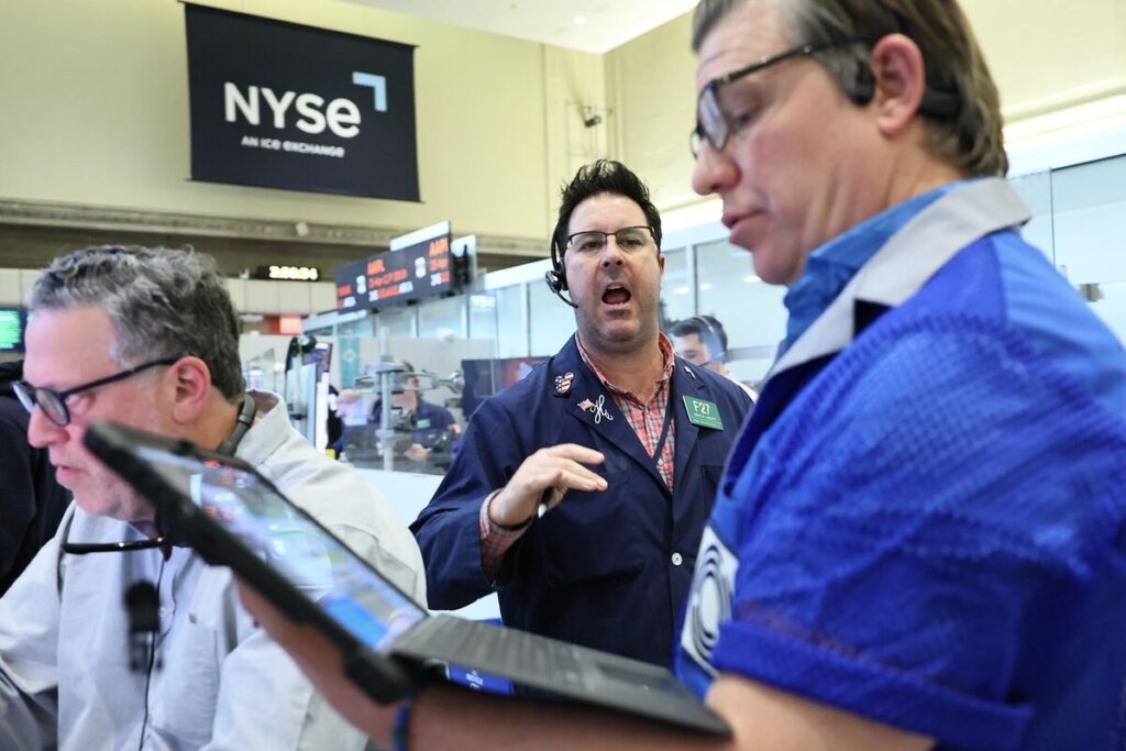 「本当か？」トランプ関税の一部停止発表でＮＹ証取フロア騒然 - Bloomberg