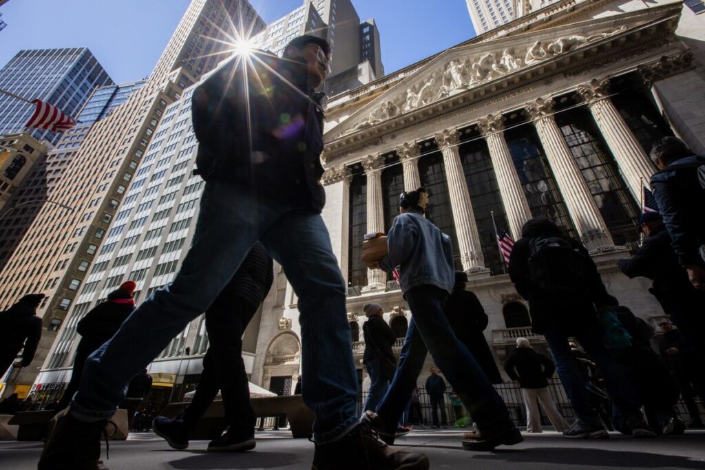 アジア株、22年以来の大幅高－中国は米関税対策で元安容認 - Bloomberg