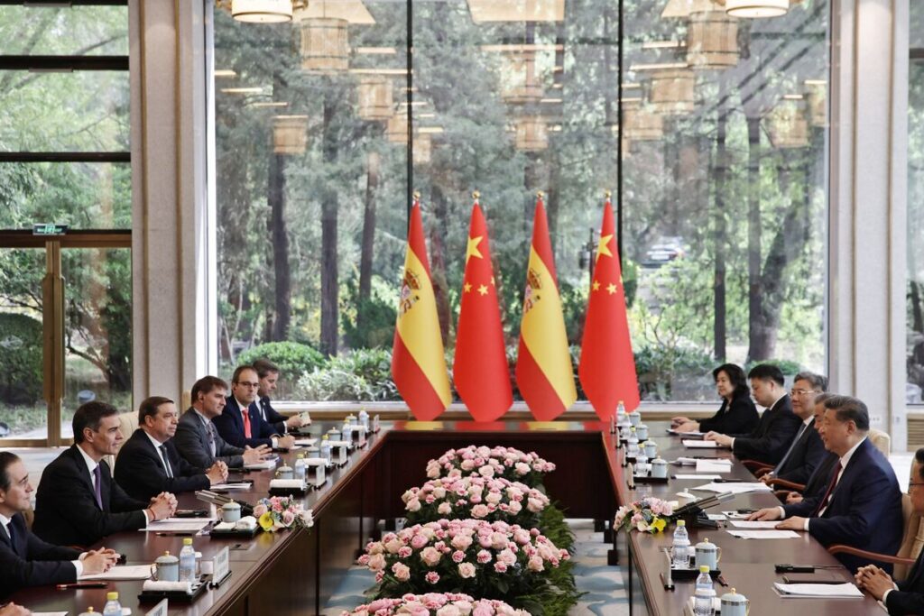 中国はＥＵのパートナー、訪中のスペイン首相がアピール－世界混乱で - Bloomberg