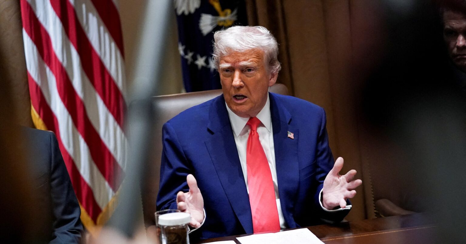 米大統領、大手法律事務所に通商交渉での「無償」支援依頼も | ロイター