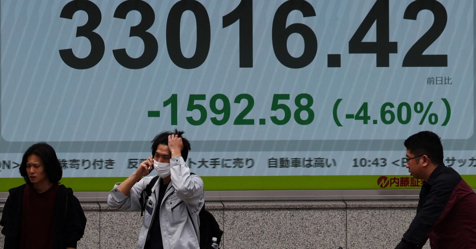午前の日経平均は大幅反落、米中摩擦の激化を警戒　円高が売りに拍車 | ロイター