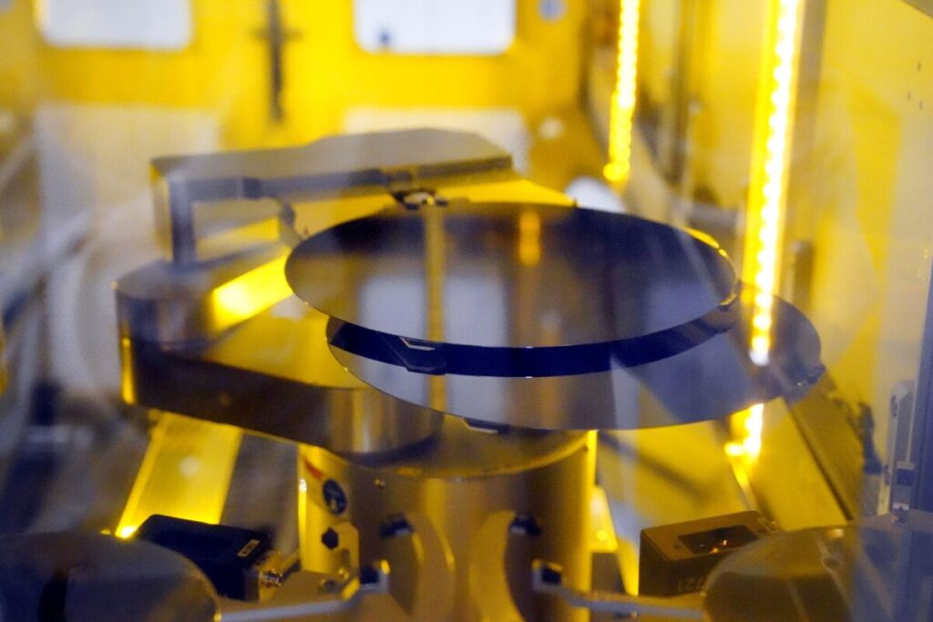 中国報復関税、米で製造の半導体企業に打撃－ＴＩやインテルが株安 - Bloomberg