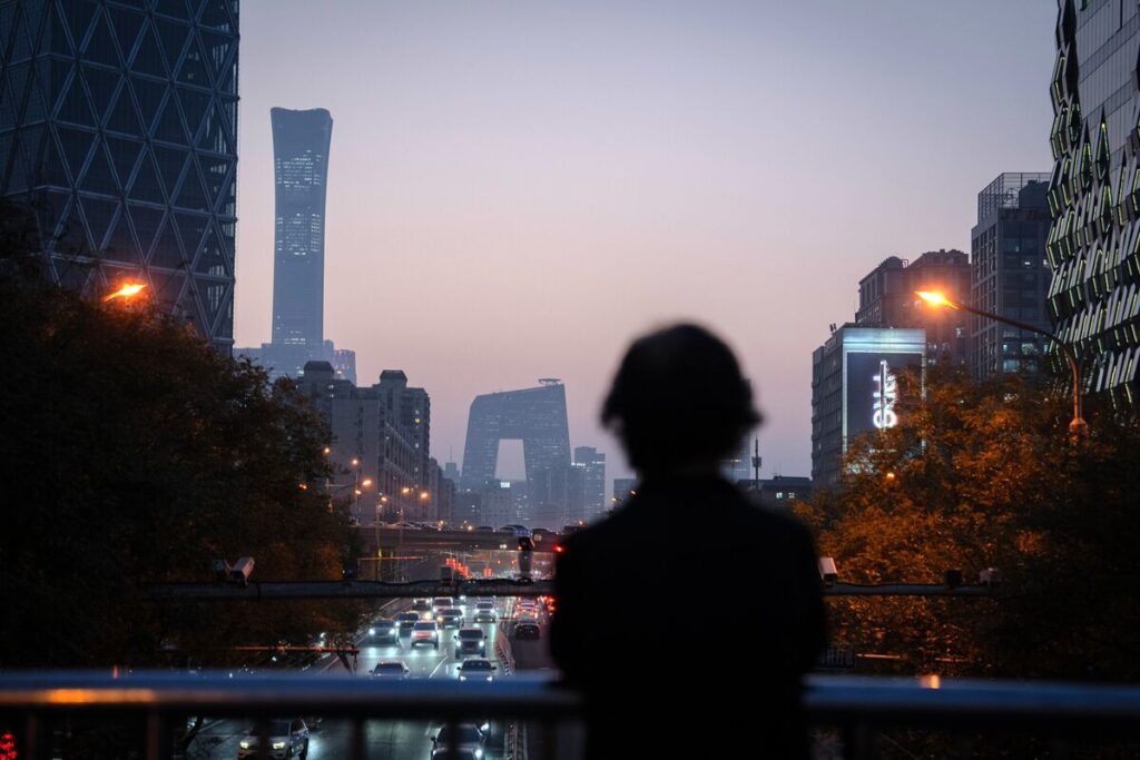 中国、広義の与信拡大ペースが市場予想上回る－３月 - Bloomberg