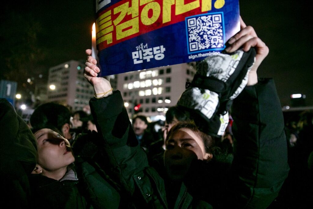 韓国の軍事統制、衝撃的だが目新しい措置ではない－QuickTake - Bloomberg