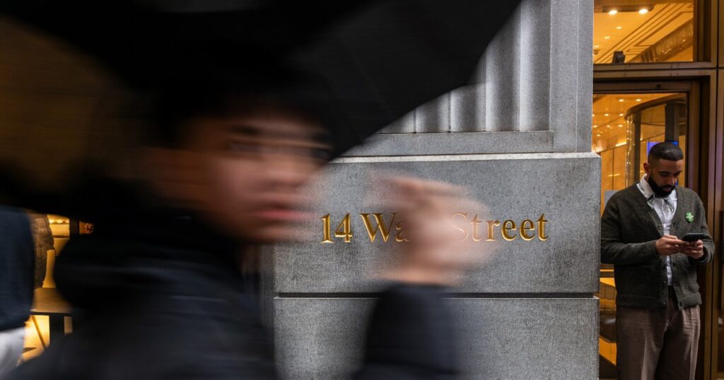 米国から逃避する投資マネー、3つのポイント | WSJ PickUp | ダイヤモンド・オンライン