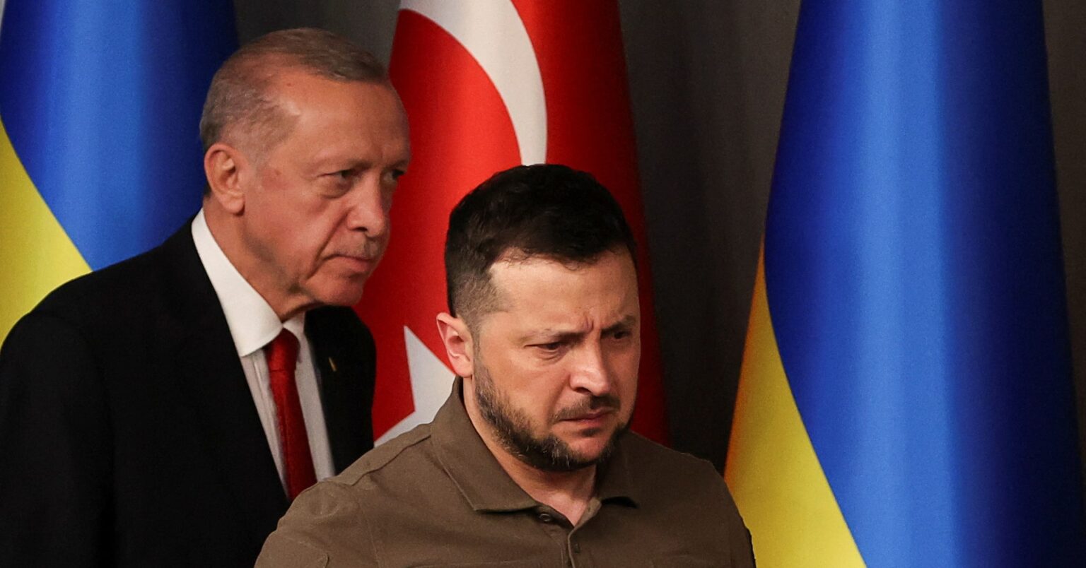 黒海安保、トルコで15─16日に4カ国会合　ゼレンスキー氏「停戦後を協議」 | ロイター