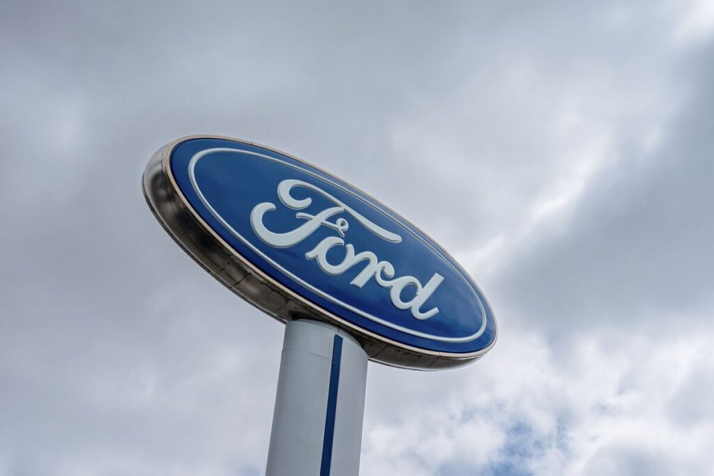 米フォード、5月生産車から値上げへ-トランプ関税一時免除なければ – Bloomberg 米フォード、5月生産車から値上げへ-トランプ関税一時免除なければ - Bloomberg