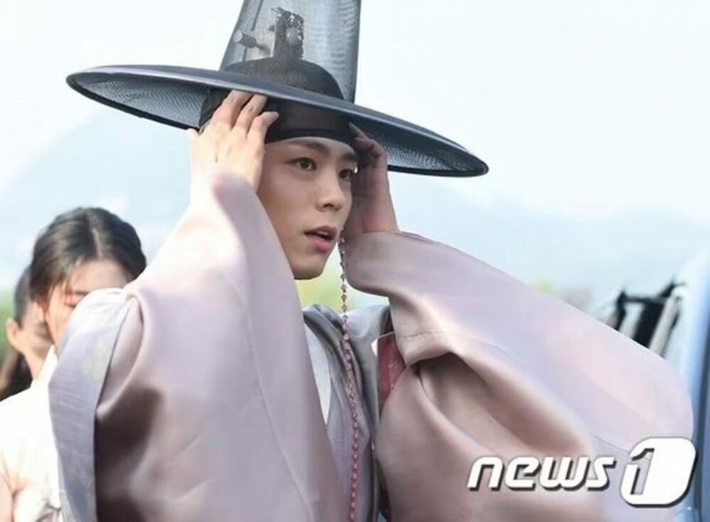 韓流俳優パク・ボゴム「韓服ウェーブ広報大使」に任命…韓国政府　写真枚　国際ニュース：AFPBB News