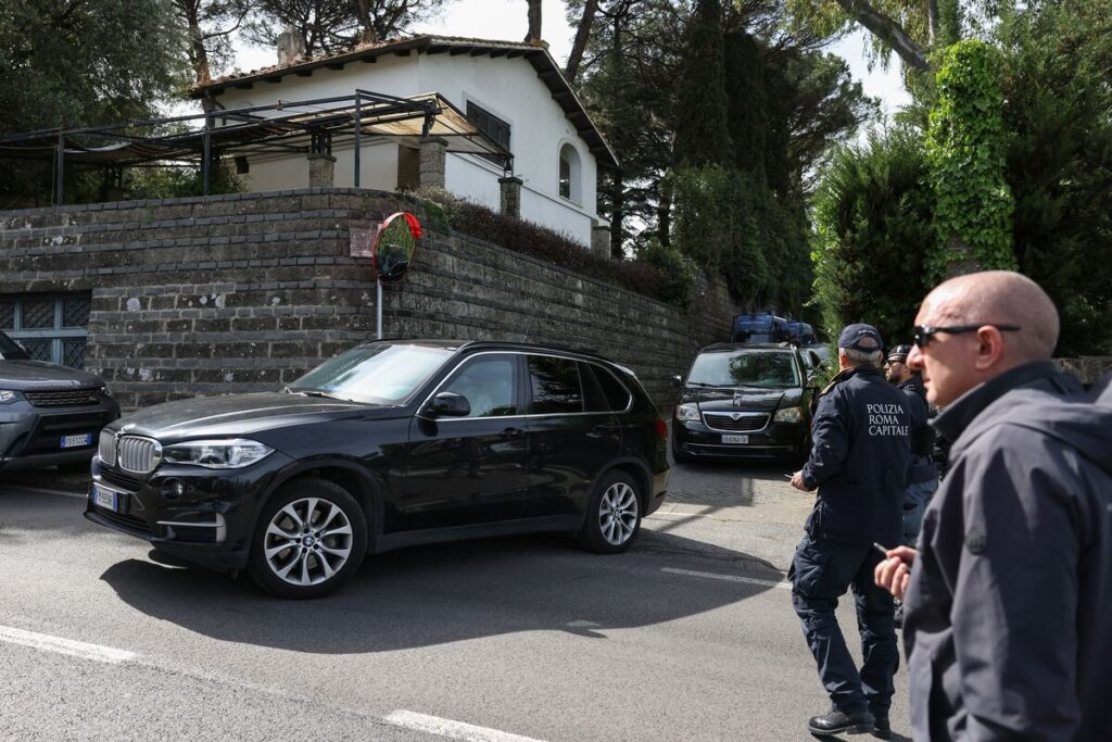 イラン、米国との核協議が「前進」－今後も交渉継続の方針 - Bloomberg