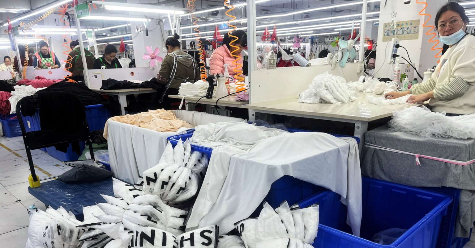 アングル：トランプ関税受けベトナムに生産移転も、中国ＳＨＥＩＮ村に打撃 | ロイター