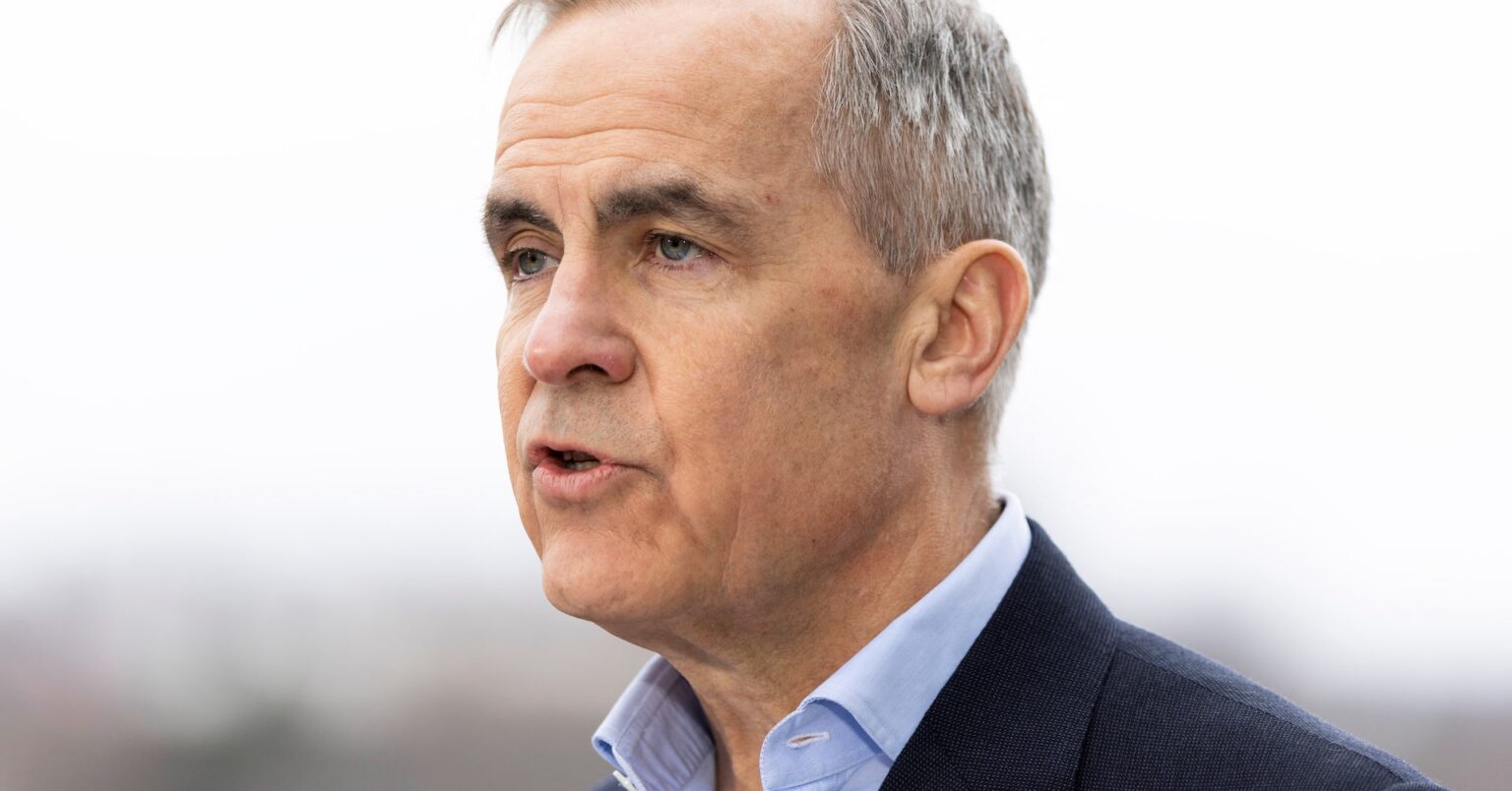 カナダ首相、減税と防衛費増加を公約　対米依存減らす経済秩序を | ロイター