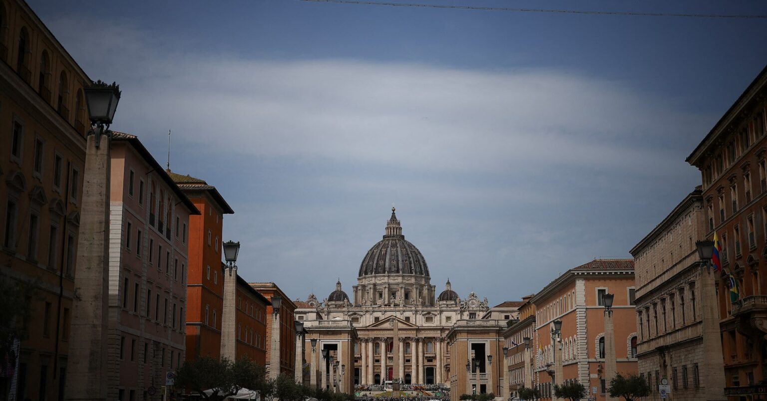 ローマ教皇死去で後継者選びへ、非欧州系・進歩派の路線踏襲されるか | ロイター ローマ教皇死去で後継者選びへ、非欧州系・進歩派の路線踏襲されるか | ロイター