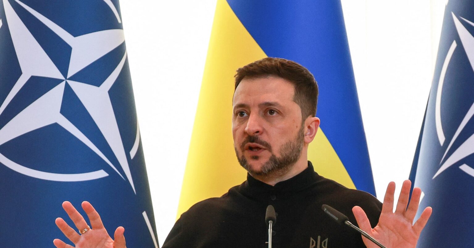 ゼレンスキー氏、民間施設攻撃停止実現に「あらゆる形式の協議」の用意 | ロイター