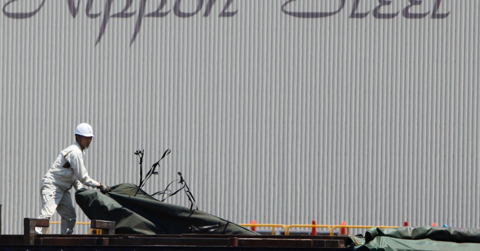 全米鉄鋼労組、日鉄のＵＳスチール買収に断固反対　財務長官に書簡 | ロイター